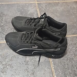 Mens Black Puma sneakers